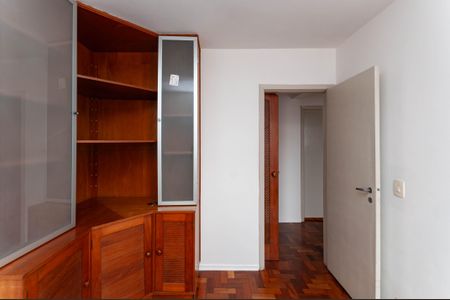Apartamento à venda com 111m², 3 quartos e 2 vagasQuarto 