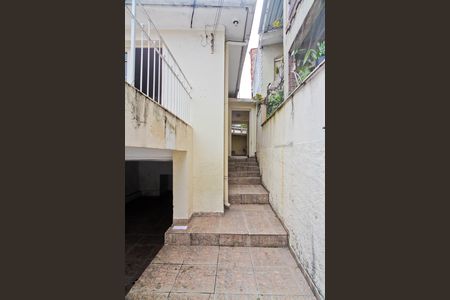 Área externa de casa para alugar com 2 quartos, 100m² em Jardim Paraíso, São Paulo
