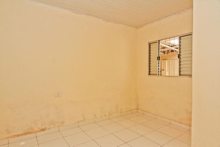 Casa para alugar com 100m², 2 quartos e 2 vagas Casa para alugar com 100m², 2 quartos e 2 vagasQuarto