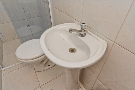 Banheiro de casa para alugar com 2 quartos, 100m² em Jardim Paraíso, São Paulo