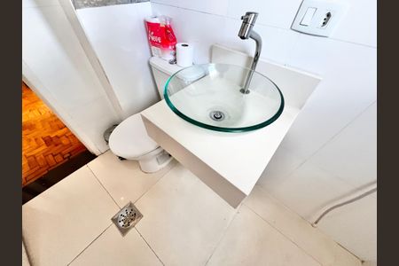 Apartamento para alugar com 70m², 2 quartos e 1 vagaBanheiro