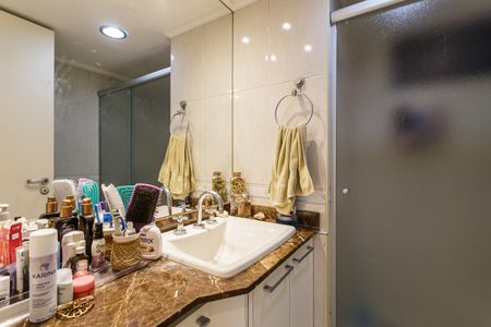 Apartamento à venda com 132m², 3 quartos e 2 vagas Apartamento à venda com 132m², 3 quartos e 2 vagasBanheiro social