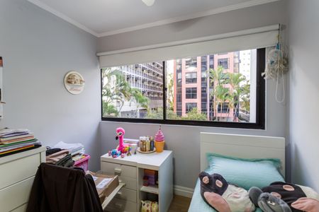 Apartamento à venda com 132m², 3 quartos e 2 vagas Apartamento à venda com 132m², 3 quartos e 2 vagasQuarto 1