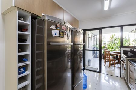 Apartamento à venda com 132m², 3 quartos e 2 vagas Apartamento à venda com 132m², 3 quartos e 2 vagasCozinha