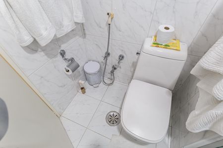 Apartamento à venda com 132m², 3 quartos e 2 vagas Apartamento à venda com 132m², 3 quartos e 2 vagasBanheiro da suíte