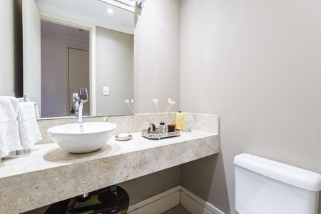 Apartamento à venda com 132m², 3 quartos e 2 vagas Apartamento à venda com 132m², 3 quartos e 2 vagasLavabo