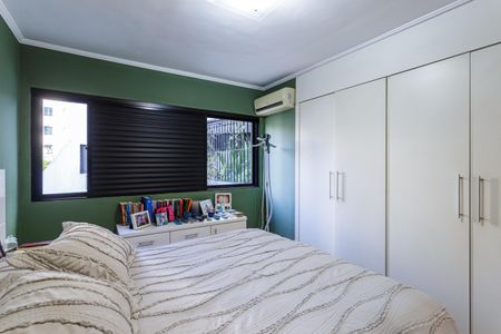 Apartamento à venda com 132m², 3 quartos e 2 vagas Apartamento à venda com 132m², 3 quartos e 2 vagasSuíte