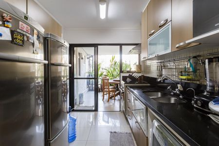Apartamento à venda com 132m², 3 quartos e 2 vagas Apartamento à venda com 132m², 3 quartos e 2 vagasCozinha