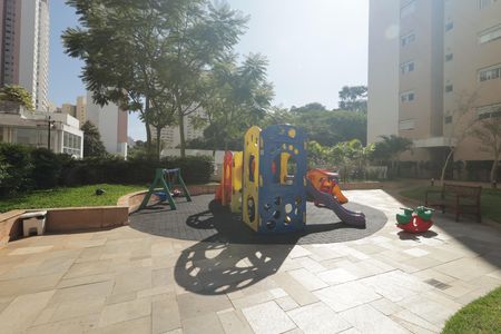 Apartamento para alugar com 111m², 2 quartos e 2 vagasÁrea comum - Playground