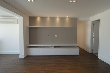 Apartamento para alugar com 111m², 2 quartos e 2 vagasSala