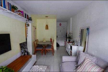 Apartamento à venda com 58m², 2 quartos e 1 vagaSala