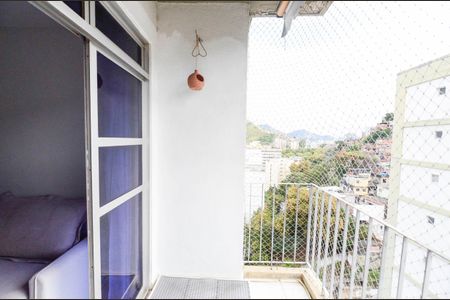 Apartamento à venda com 58m², 2 quartos e 1 vagaSala