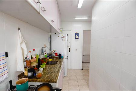 Apartamento à venda com 58m², 2 quartos e 1 vagaCozinha