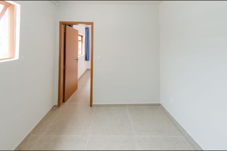 Quarto 1 de casa para alugar com 3 quartos, 150m² em Caiçaras, Belo Horizonte