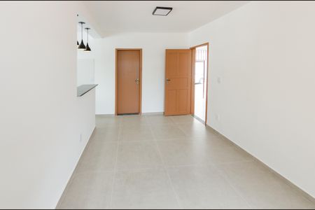Sala de casa para alugar com 3 quartos, 150m² em Caiçaras, Belo Horizonte