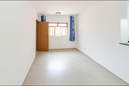 Sala de casa para alugar com 3 quartos, 150m² em Caiçaras, Belo Horizonte