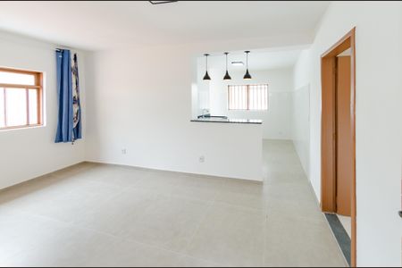Casa para alugar com 150m², 3 quartos e 1 vaga Casa para alugar com 150m², 3 quartos e 1 vagaSala