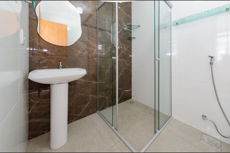 Casa para alugar com 150m², 3 quartos e 1 vaga Casa para alugar com 150m², 3 quartos e 1 vagaBanheiro