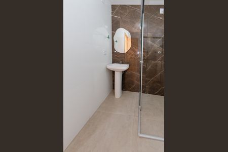 Casa para alugar com 150m², 3 quartos e 1 vaga Casa para alugar com 150m², 3 quartos e 1 vagaBanheiro