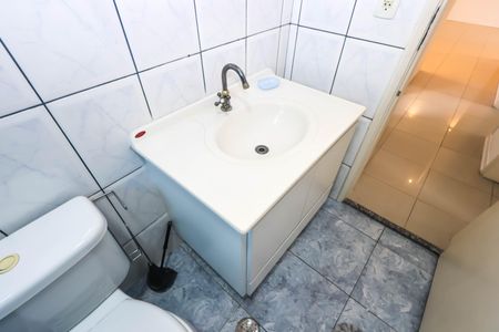 Apartamento à venda com 72m², 3 quartos e 1 vaga Apartamento à venda com 72m², 3 quartos e 1 vagaBanheiro Social