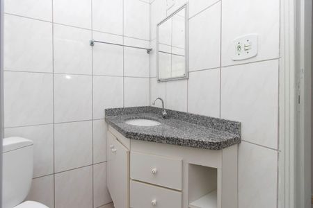 Apartamento para alugar com 60m², 2 quartos e sem vagaBanheiro