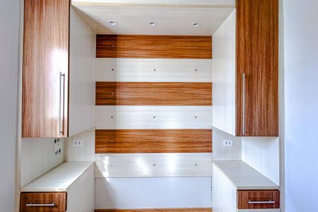 Apartamento à venda com 48m², 2 quartos e 1 vagaQuarto 2 - Armários