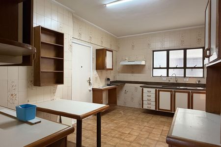Cozinha de apartamento para alugar com 3 quartos, 157m² em Boqueirão, Santos