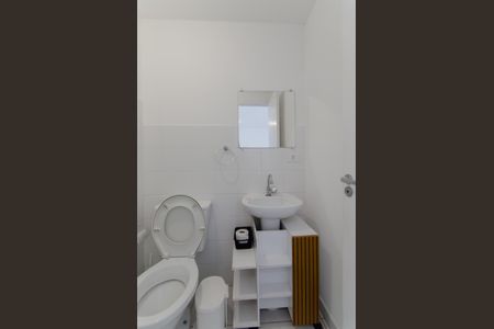 Banheiro de kitnet/studio para alugar com 1 quarto, 36m² em Cambuci, São Paulo