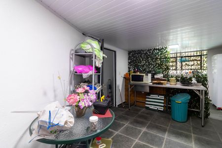 Casa à venda com 270m², 4 quartos e 2 vagas Casa à venda com 270m², 4 quartos e 2 vagasÁrea de Serviço