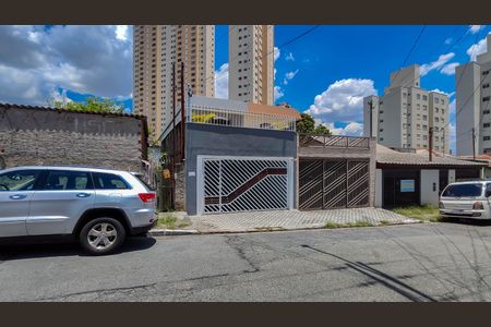 Casa à venda com 270m², 4 quartos e 2 vagasFachada