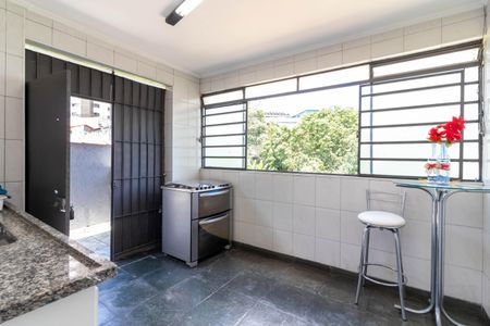 Casa à venda com 270m², 4 quartos e 2 vagas Casa à venda com 270m², 4 quartos e 2 vagasCozinha 2