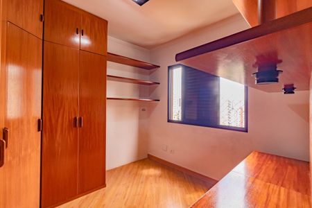 Apartamento à venda com 75m², 3 quartos e 2 vagasSuíte 2