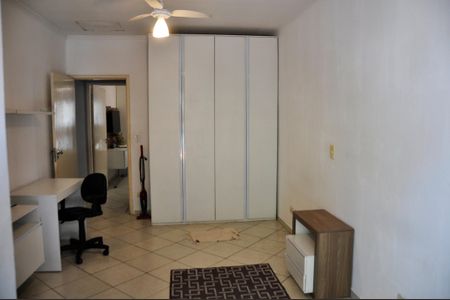 Casa para alugar com 2000m², 2 quartos e 2 vagas Casa para alugar com 2000m², 2 quartos e 2 vagasDetalhe - Quarto 02 com Suíte