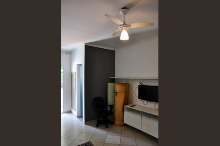 Casa para alugar com 2000m², 2 quartos e 2 vagas Casa para alugar com 2000m², 2 quartos e 2 vagasDetalhe - Quarto 02 com Suíte