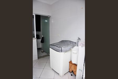 Casa para alugar com 2000m², 2 quartos e 2 vagas Casa para alugar com 2000m², 2 quartos e 2 vagasDetalhe - Área de Serviço