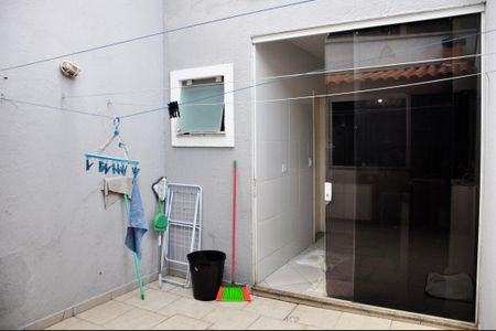 Casa para alugar com 2000m², 2 quartos e 2 vagas Casa para alugar com 2000m², 2 quartos e 2 vagasDetalhe - Churrasqueira