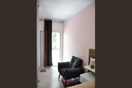 Casa para alugar com 2000m², 2 quartos e 2 vagas Casa para alugar com 2000m², 2 quartos e 2 vagasDetalhe - Quarto 01 com Suíte