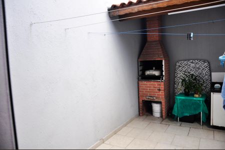 Casa para alugar com 2000m², 2 quartos e 2 vagas Casa para alugar com 2000m², 2 quartos e 2 vagasDetalhe - Churrasqueira