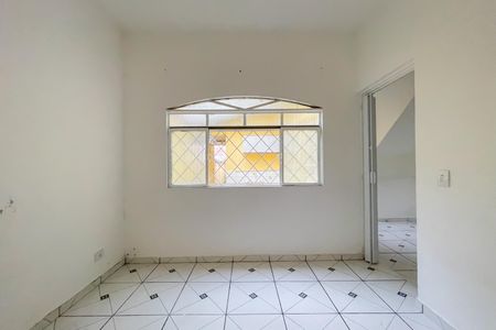 Sala de casa para alugar com 2 quartos, 250m² em Cidade das Flores, Osasco