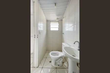 Casa para alugar com 250m², 2 quartos e sem vagaBanheiro social
