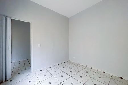 Sala de casa para alugar com 2 quartos, 250m² em Cidade das Flores, Osasco