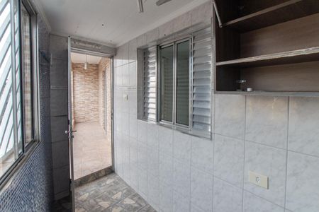 Casa para alugar com 110m², 2 quartos e 1 vagaÁrea de Serviço