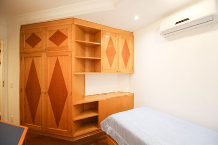 Apartamento para alugar com 130m², 3 quartos e 2 vagasQuarto 1