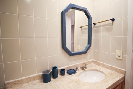 Apartamento para alugar com 130m², 3 quartos e 2 vagasBanheiro social