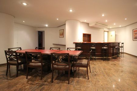 Apartamento para alugar com 130m², 3 quartos e 2 vagasÁrea comum - Salão de festas