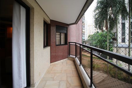 Varanda de apartamento para alugar com 3 quartos, 130m² em Indianópolis, São Paulo