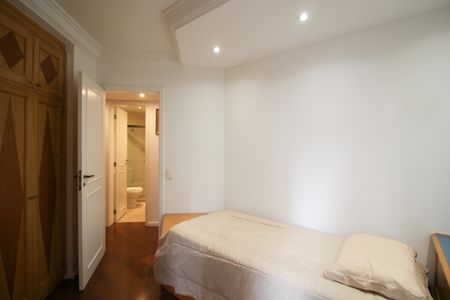 Apartamento para alugar com 130m², 3 quartos e 2 vagasQuarto 2