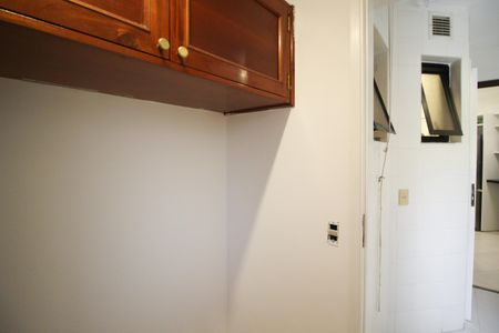 Apartamento para alugar com 130m², 3 quartos e 2 vagasQuarto de Serviço