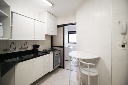 Apartamento para alugar com 130m², 3 quartos e 2 vagasCozinha