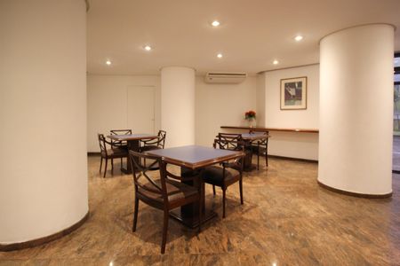 Apartamento para alugar com 130m², 3 quartos e 2 vagasÁrea comum - Salão de festas